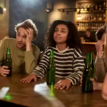 Can Sober People Feel Confused Around a Drunk Girl? Understanding Mixed Social Signals